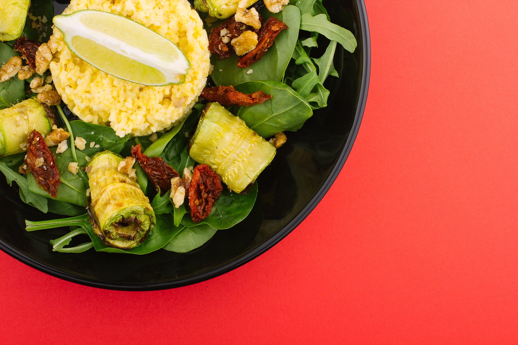 sun-dried-tomatoes-courgette-salad sun-dried-tomatoes-courgette-salad