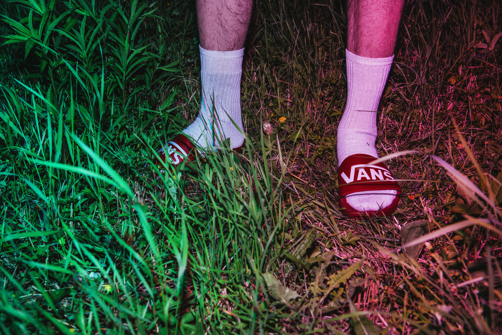 Иван е с чехли Vans от Massive Иван е с чехли Vans от Massive