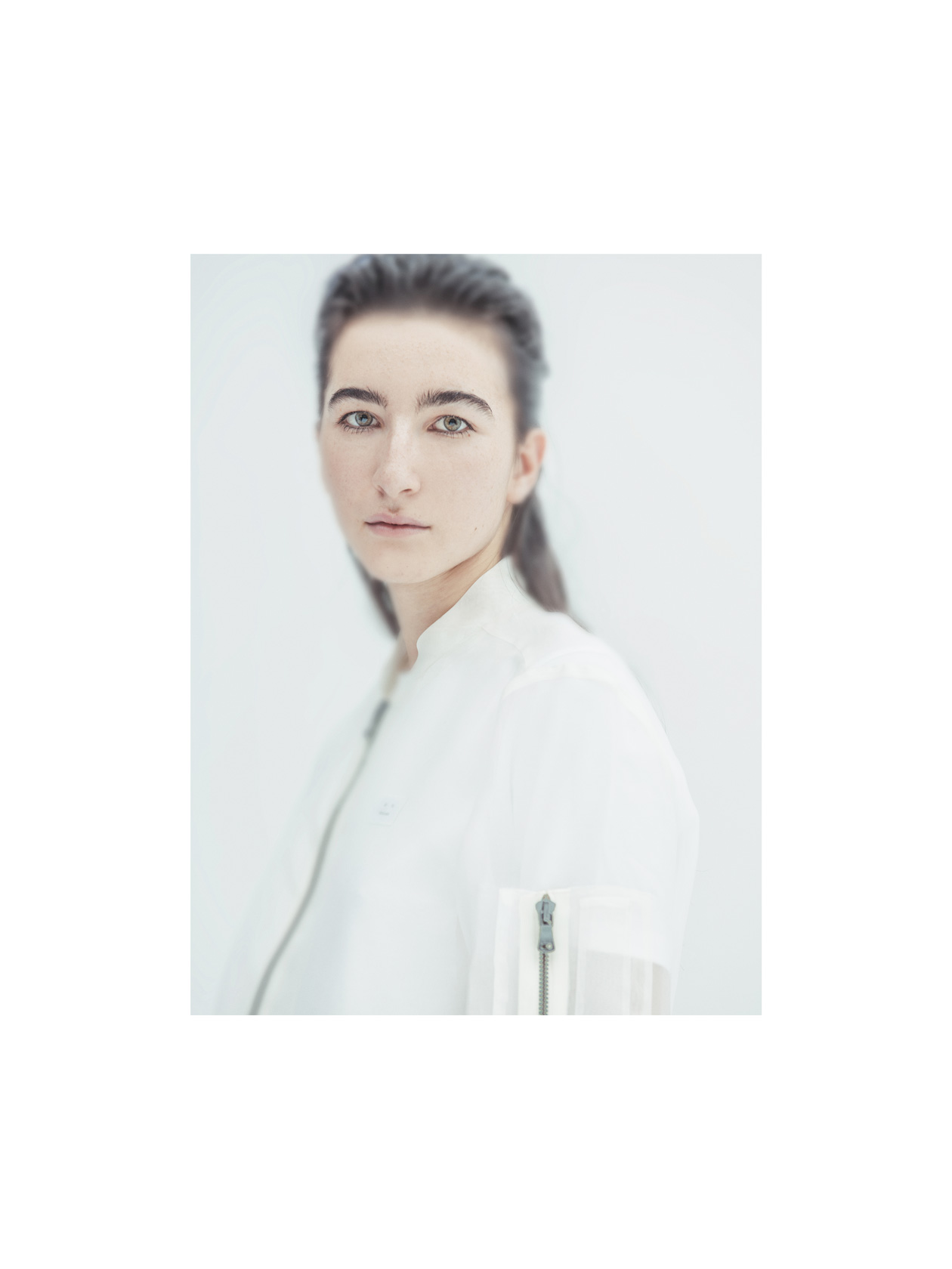 Бомбър Sisley, тениска Acne Studios от Plus Zero Concept Store