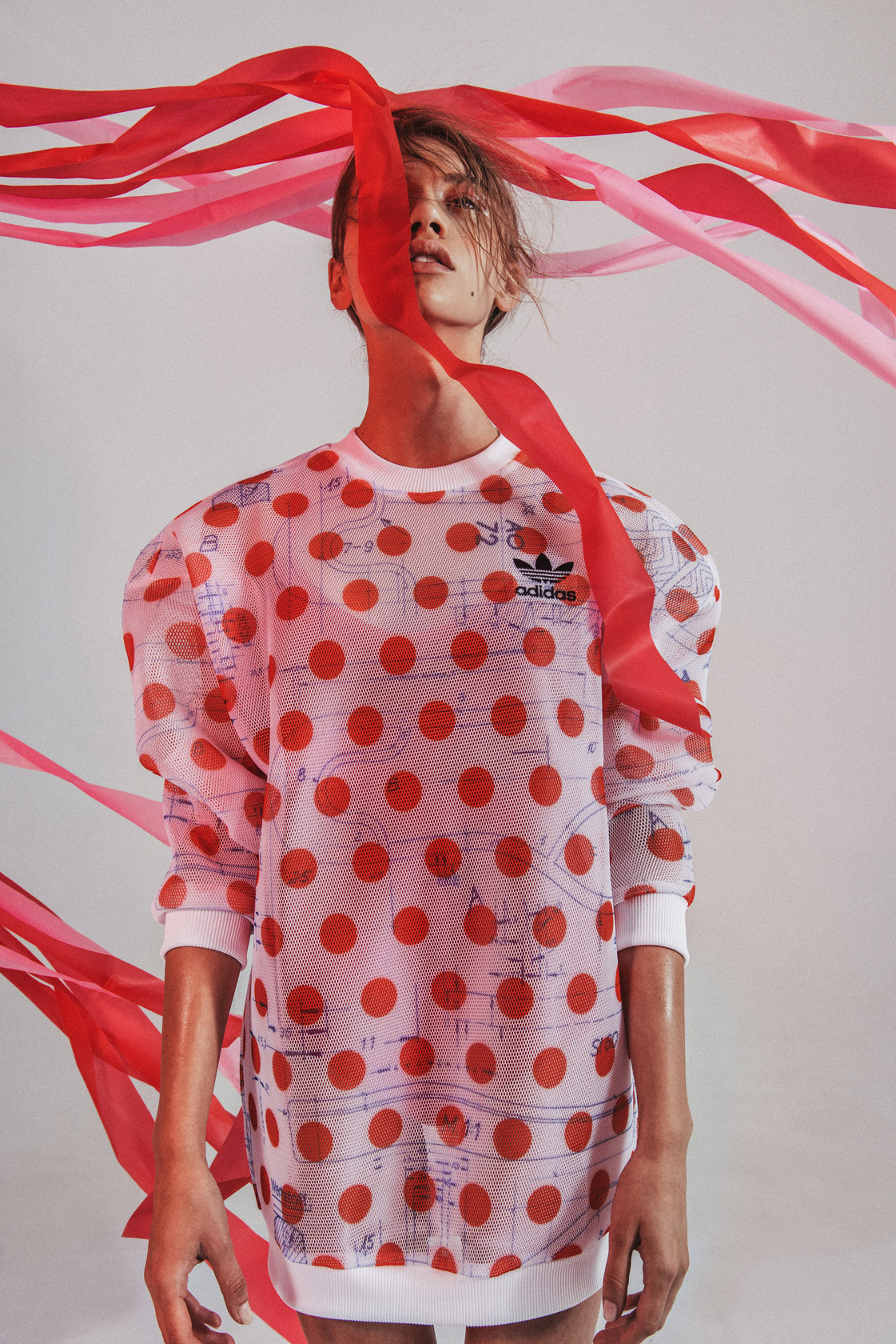 суитшърт adidas Originals, бански Sun Diva Swimwear