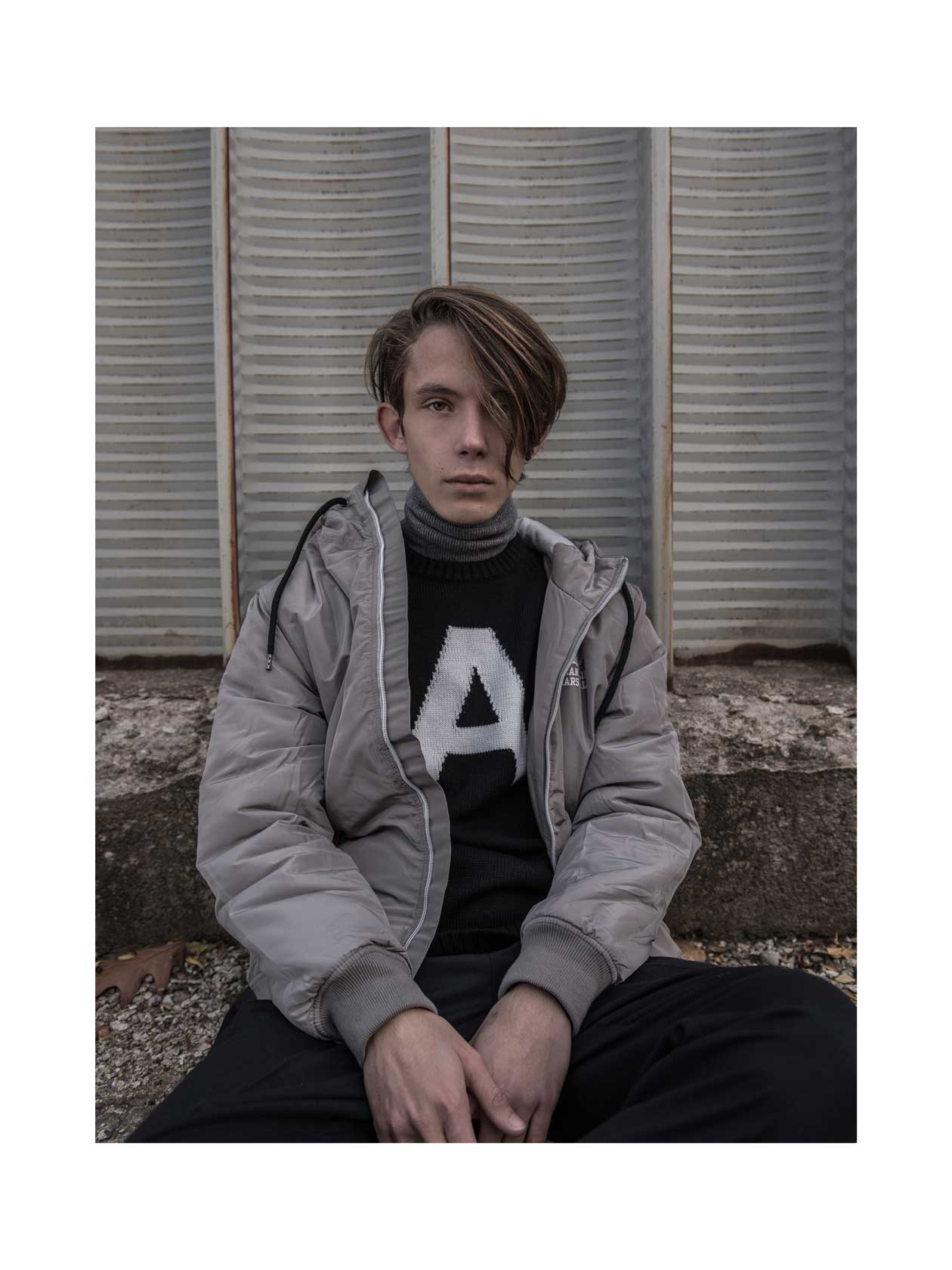 Яке Franklin Marshal от Collective, пуловер Armani Exchange, поло Benetton, панталон H&M