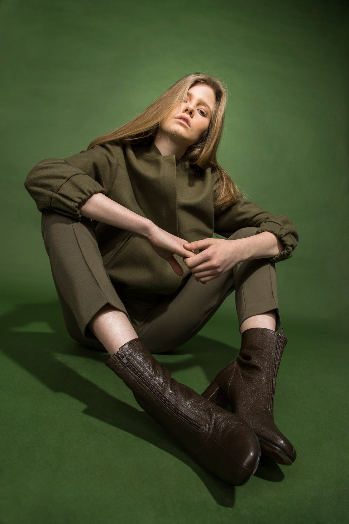Бомбър GARDEROB, панталон Paul Smith от Trendbox, обувки By Far