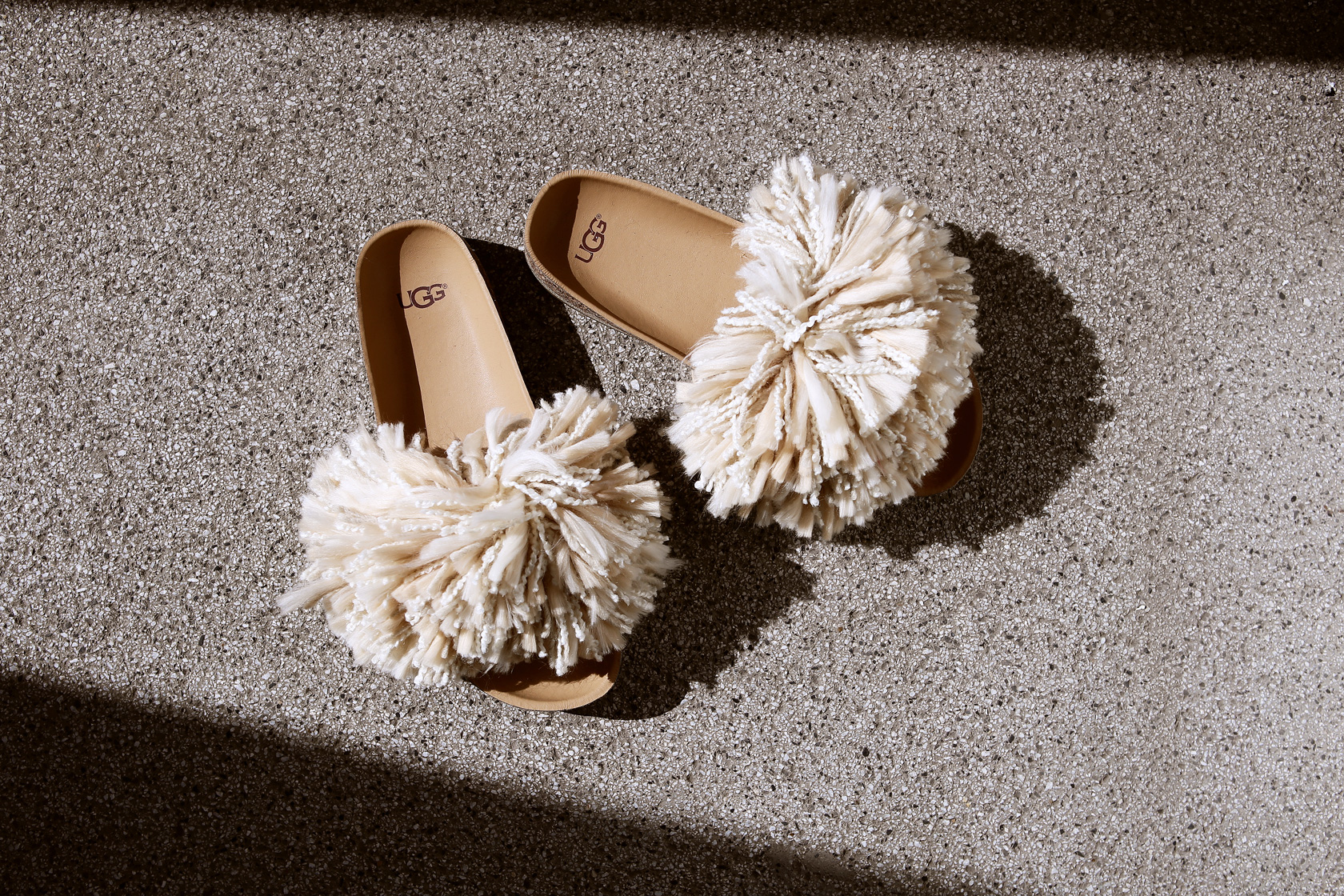 03_UGG 03_UGG