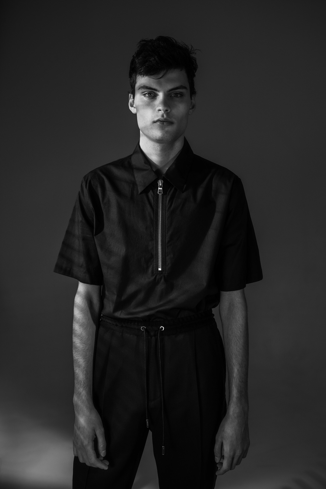 Риза Emporio Armani, паталон Dior от DRESS CODE