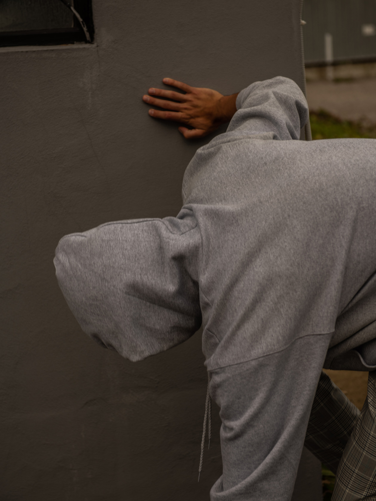 Суичър Thrasher от BLOK, панталон H&M