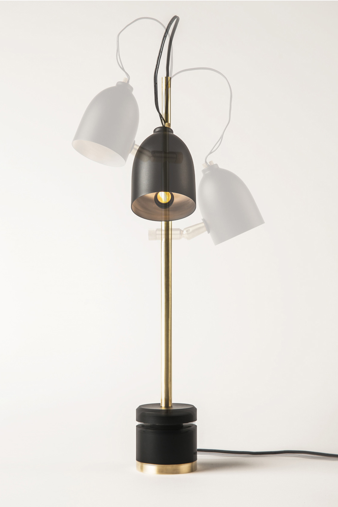 Ellieday-desk-light---front-view---movement Ellieday-desk-light---front-view---movement
