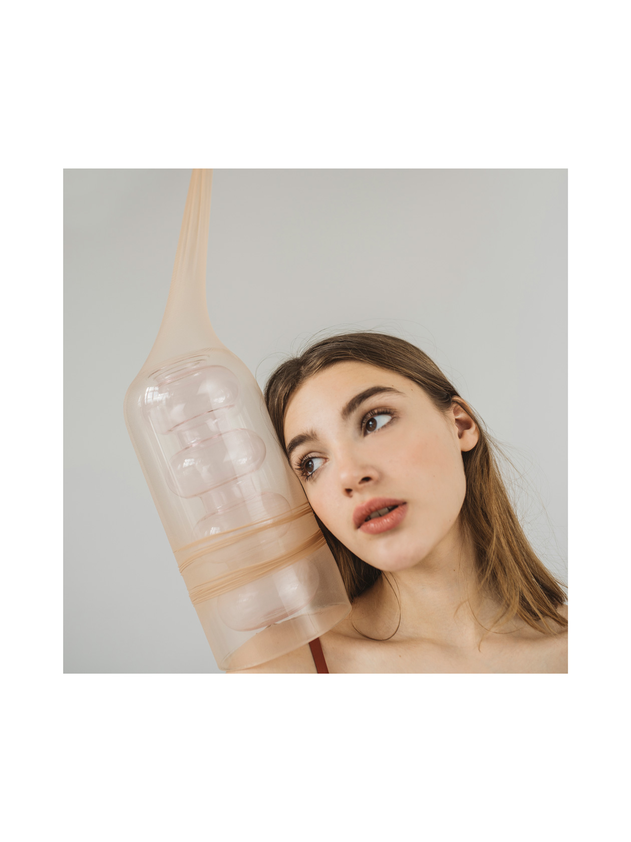 бански костюм, ваза Tom Dixon BUMP VASE TALL от Elegant Living