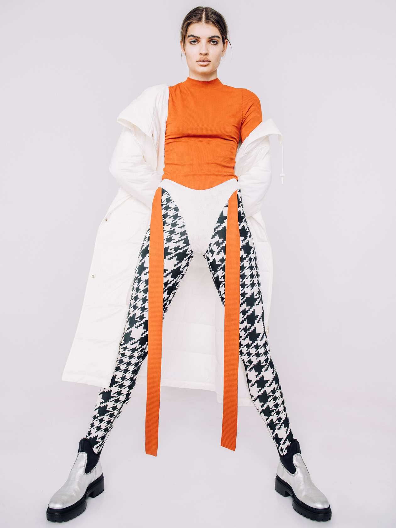 Яке MAX&Co, блуза Scotch&Soda, клин и бански H&M, боти MCQ Alexander McQueen от Trend Box