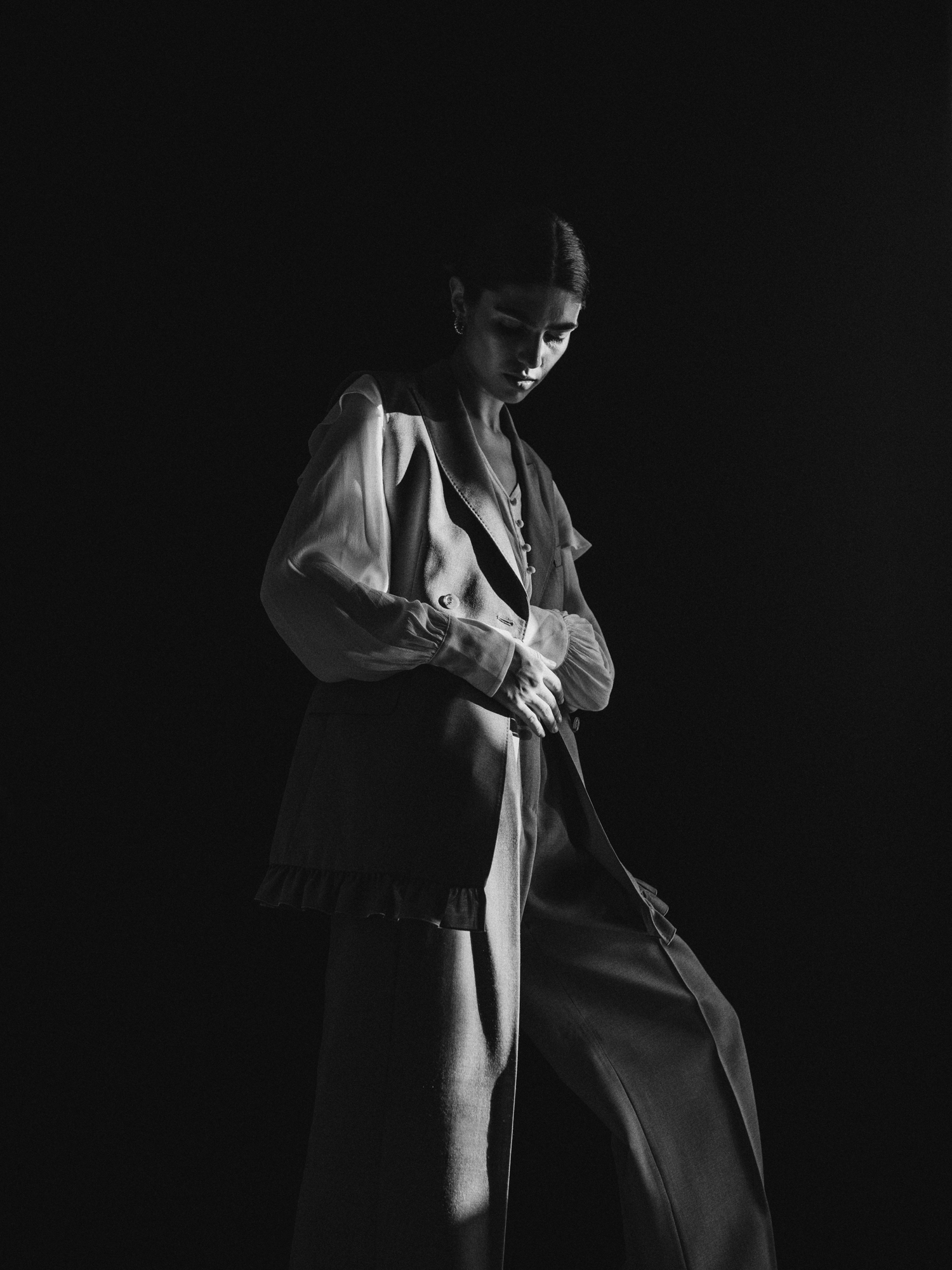 елек и панталон Max Mara блуза  H&M